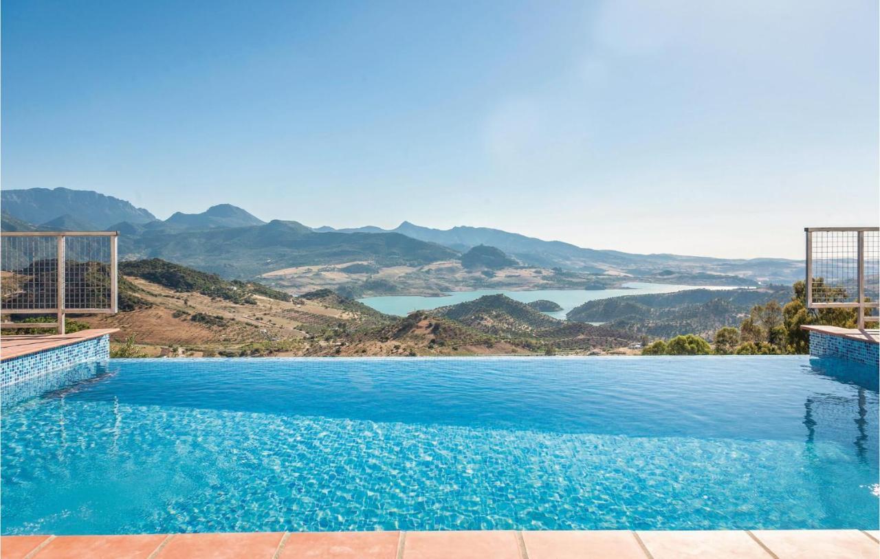 Awesome Home In Cadiz With Swimming Pool 엘 가스토르 외부 사진