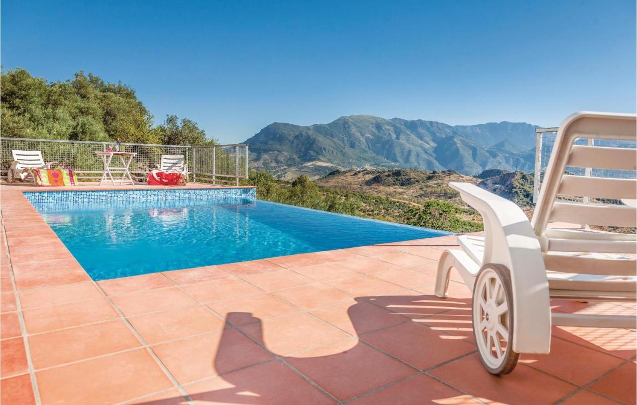 Awesome Home In Cadiz With Swimming Pool 엘 가스토르 외부 사진