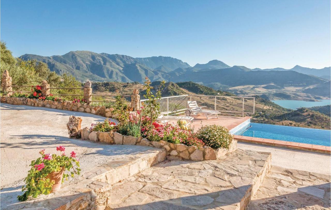 Awesome Home In Cadiz With Swimming Pool 엘 가스토르 외부 사진