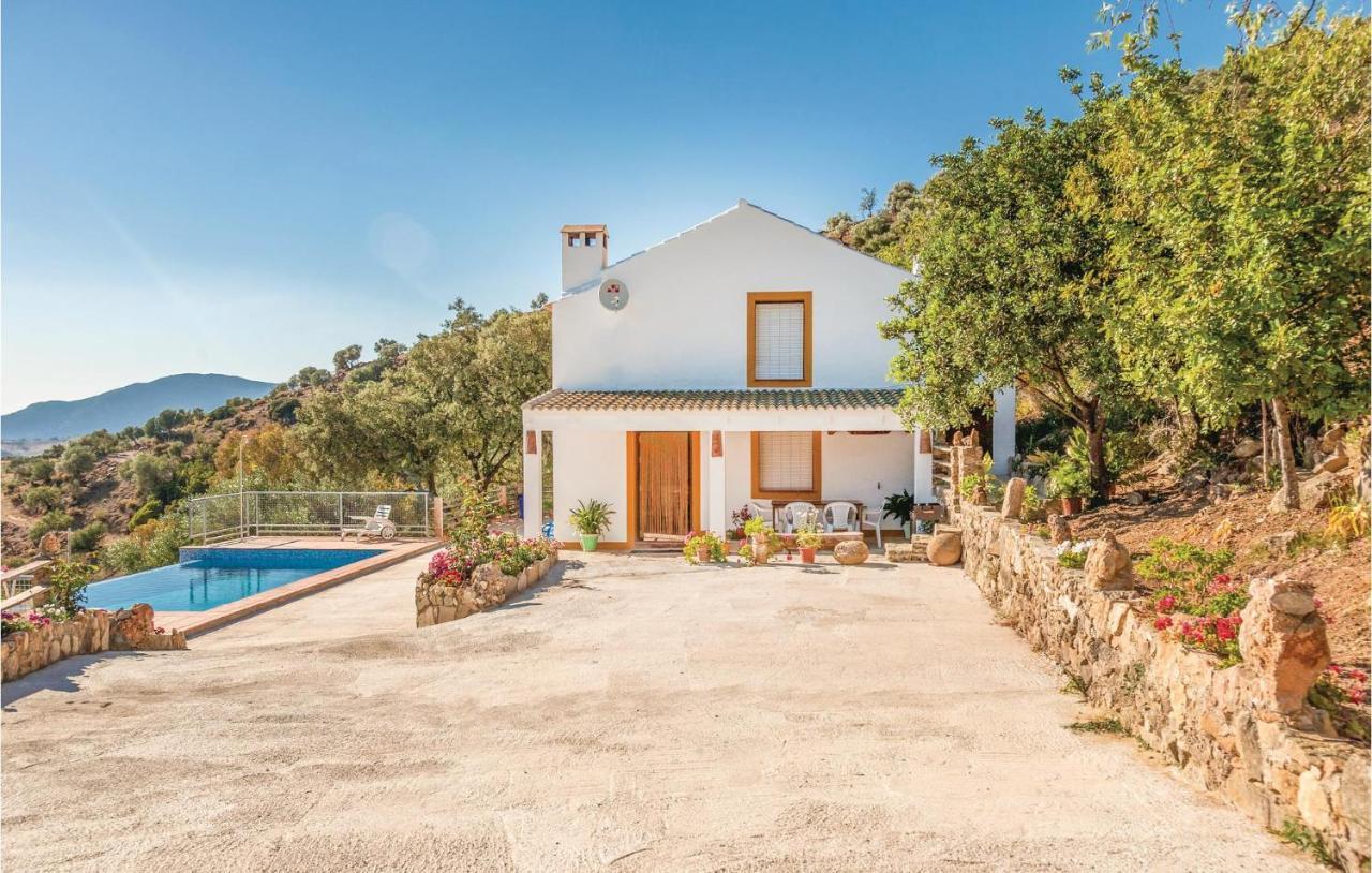 Awesome Home In Cadiz With Swimming Pool 엘 가스토르 외부 사진