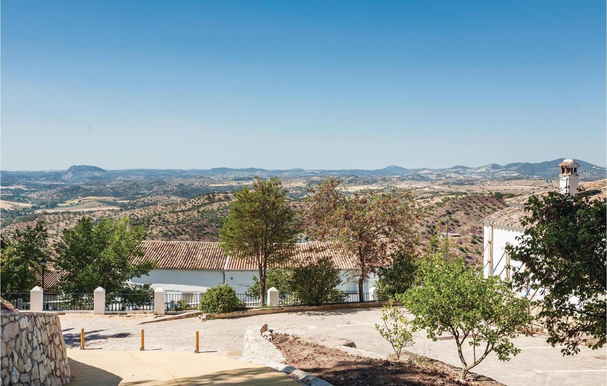 Awesome Home In Cadiz With Swimming Pool 엘 가스토르 외부 사진